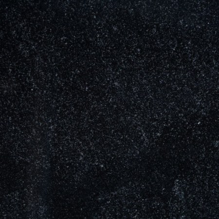 Габбро-диабаз Карелия — образец камня для памятника