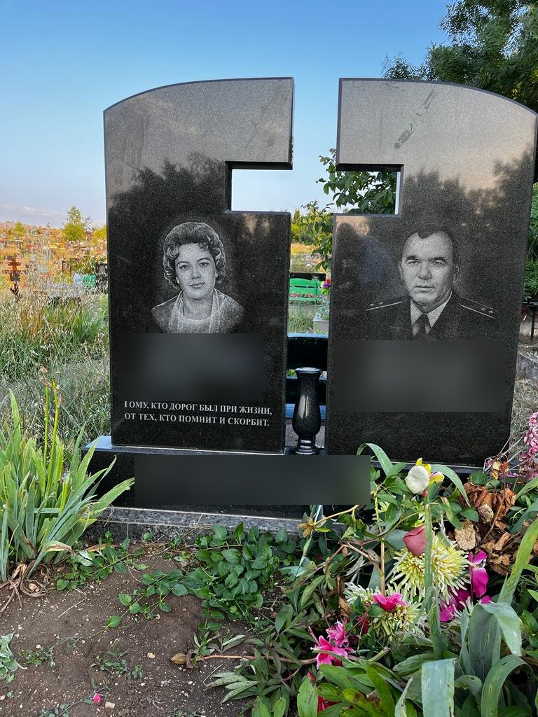 Гравировка портрета на кладбище по месту, без демонтажа памятника: результат — Памятники Минеев Групп, Севастополь
